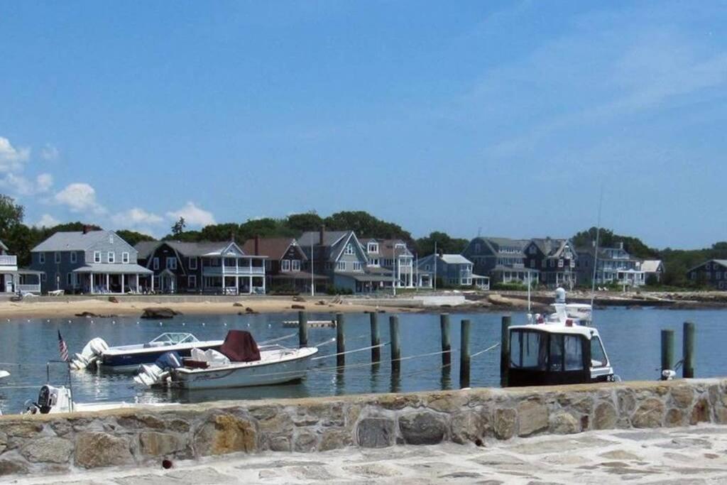 Newly Renovated Carriage House Near Town & Beaches Madison Exterior foto